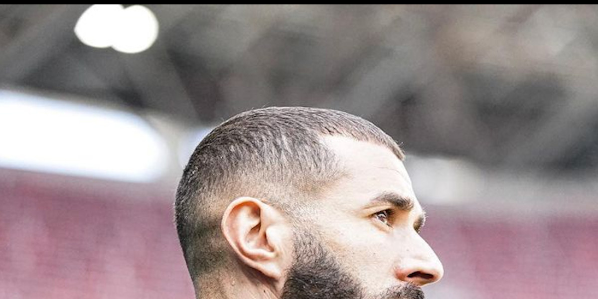 Karim Benzema Au Fond Du Seau Apr S Son Limination Le Surprenant