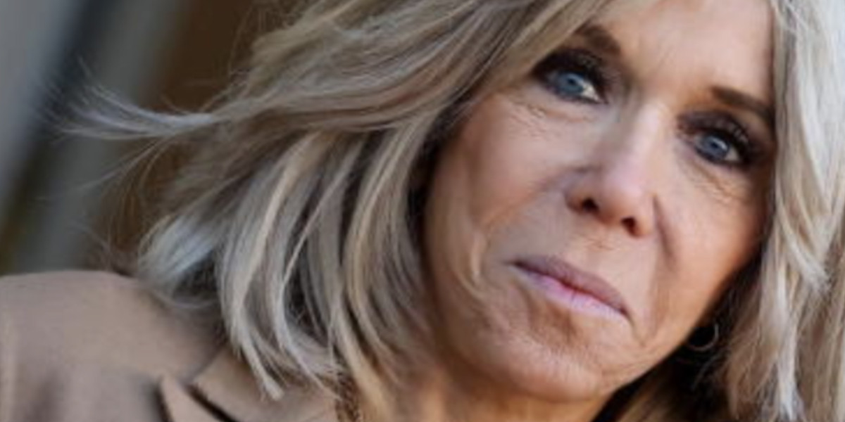 Quand Brigitte Macron change de robe de mariage à la dernière minute